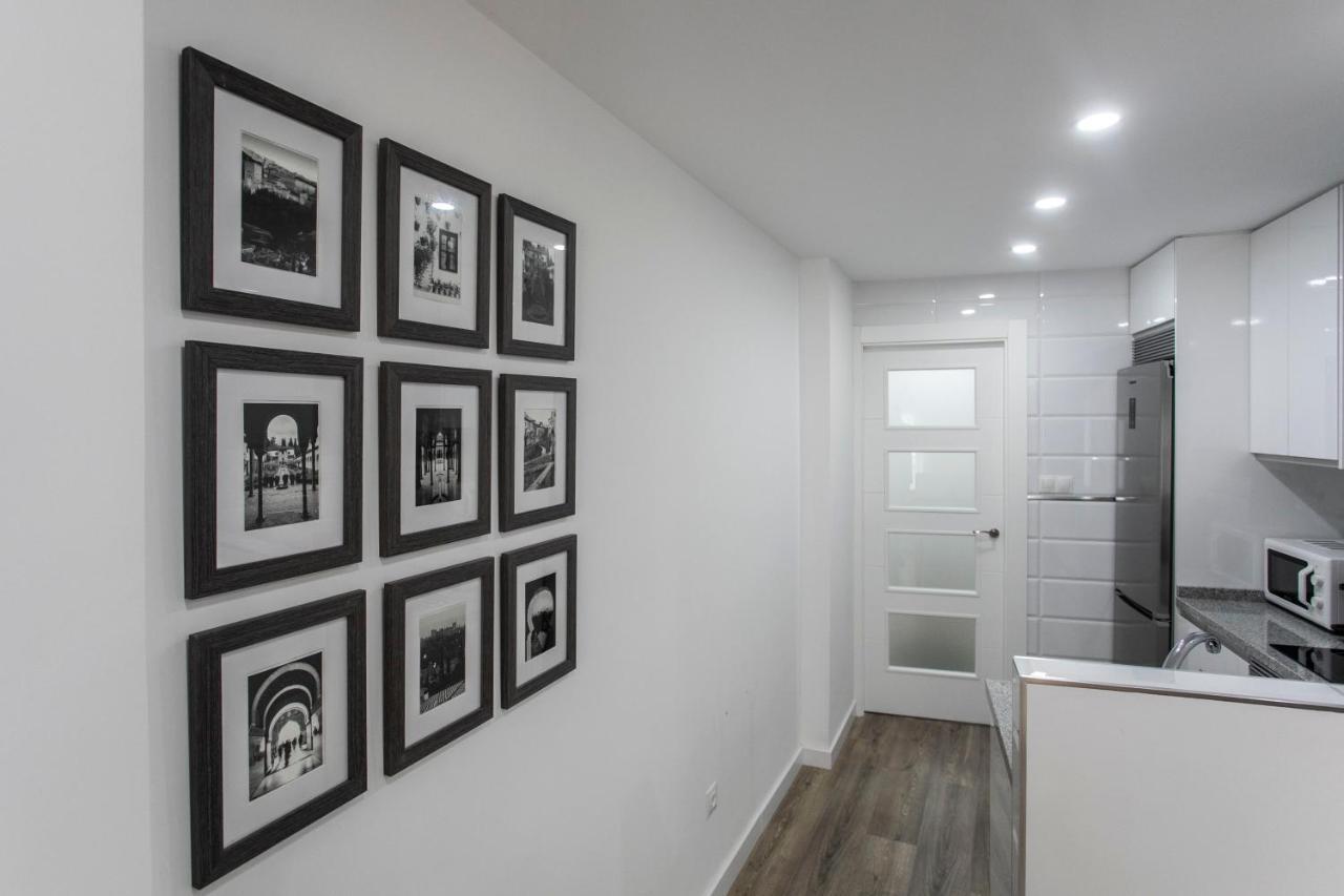 Apartamento Renovado Y Confortable En El Centro De Granada Exterior foto